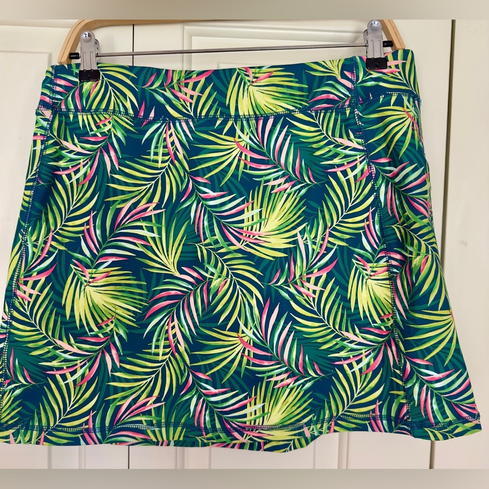 Lands' End Green Tropical Leaf Skort with Lime & Pink Accents